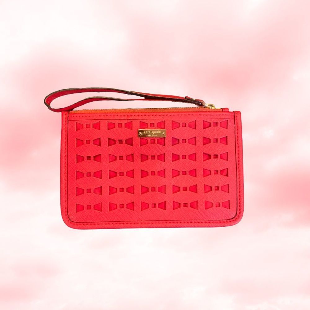 Kate Spade ♠️| Cedar Street Perforated Bee Red Coin Purse